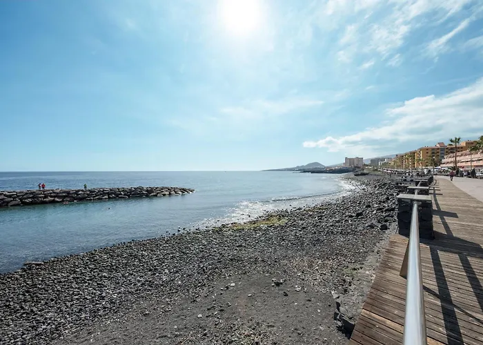 Junto Al Mar *